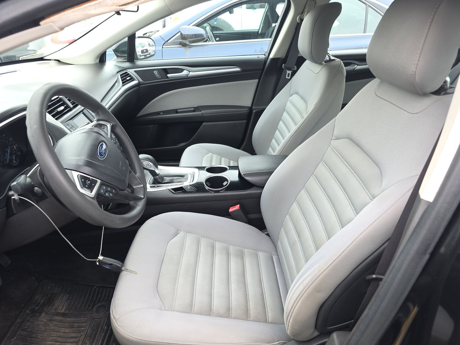 FORD FUSION - 8