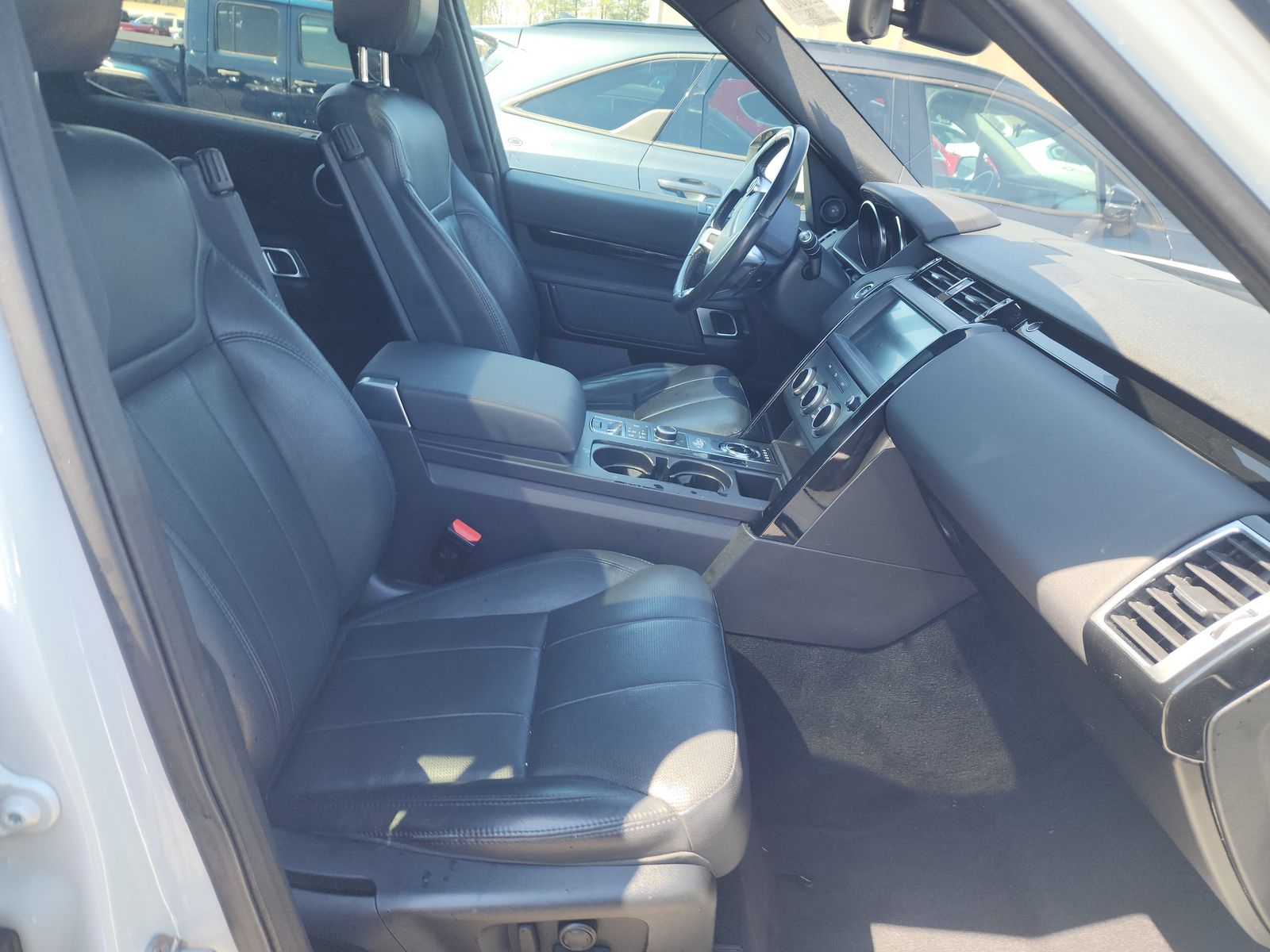 2018 Land Rover Discovery SE AWD