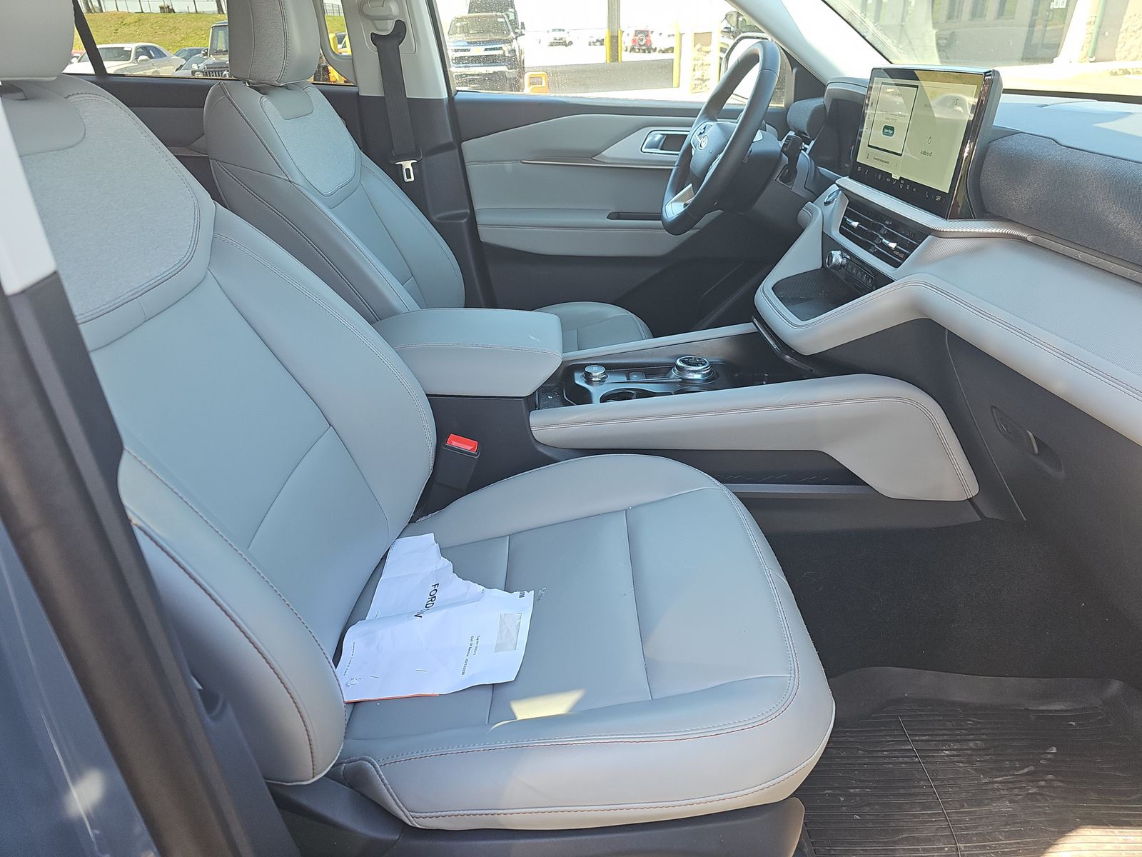 2025 Ford Explorer Active AWD