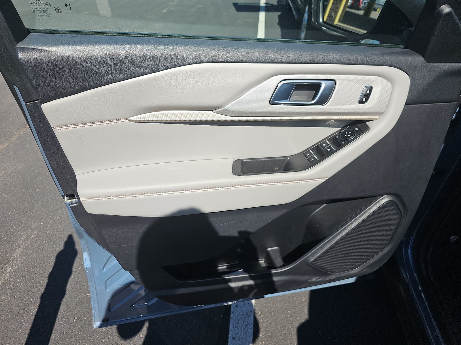 2025 Ford Explorer Active AWD