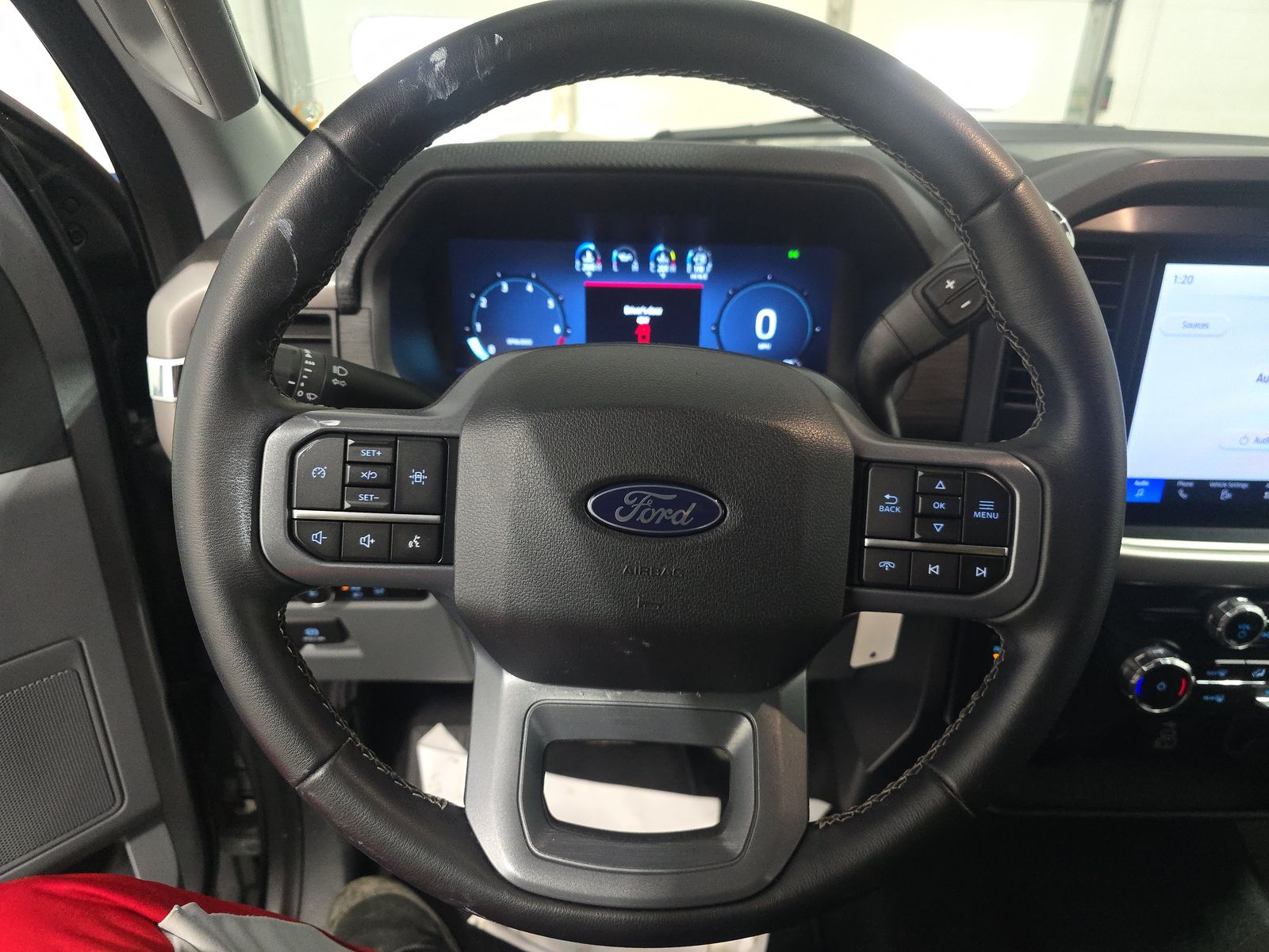 2025 Ford F-150 XLT AWD