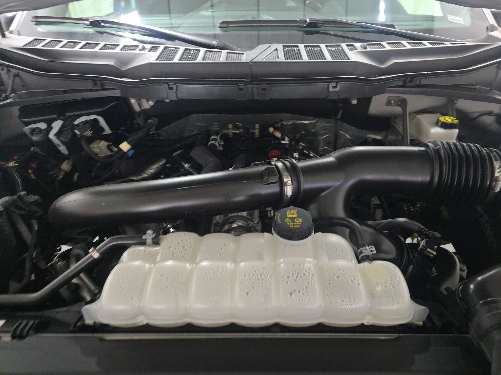 2025 Ford F-150 XLT AWD