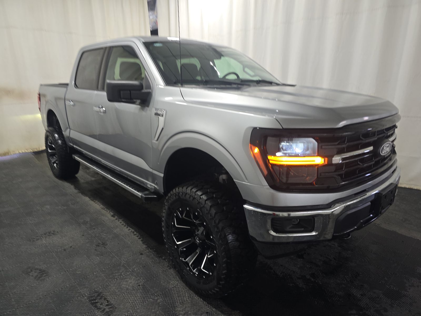 2025 Ford F-150 XLT AWD