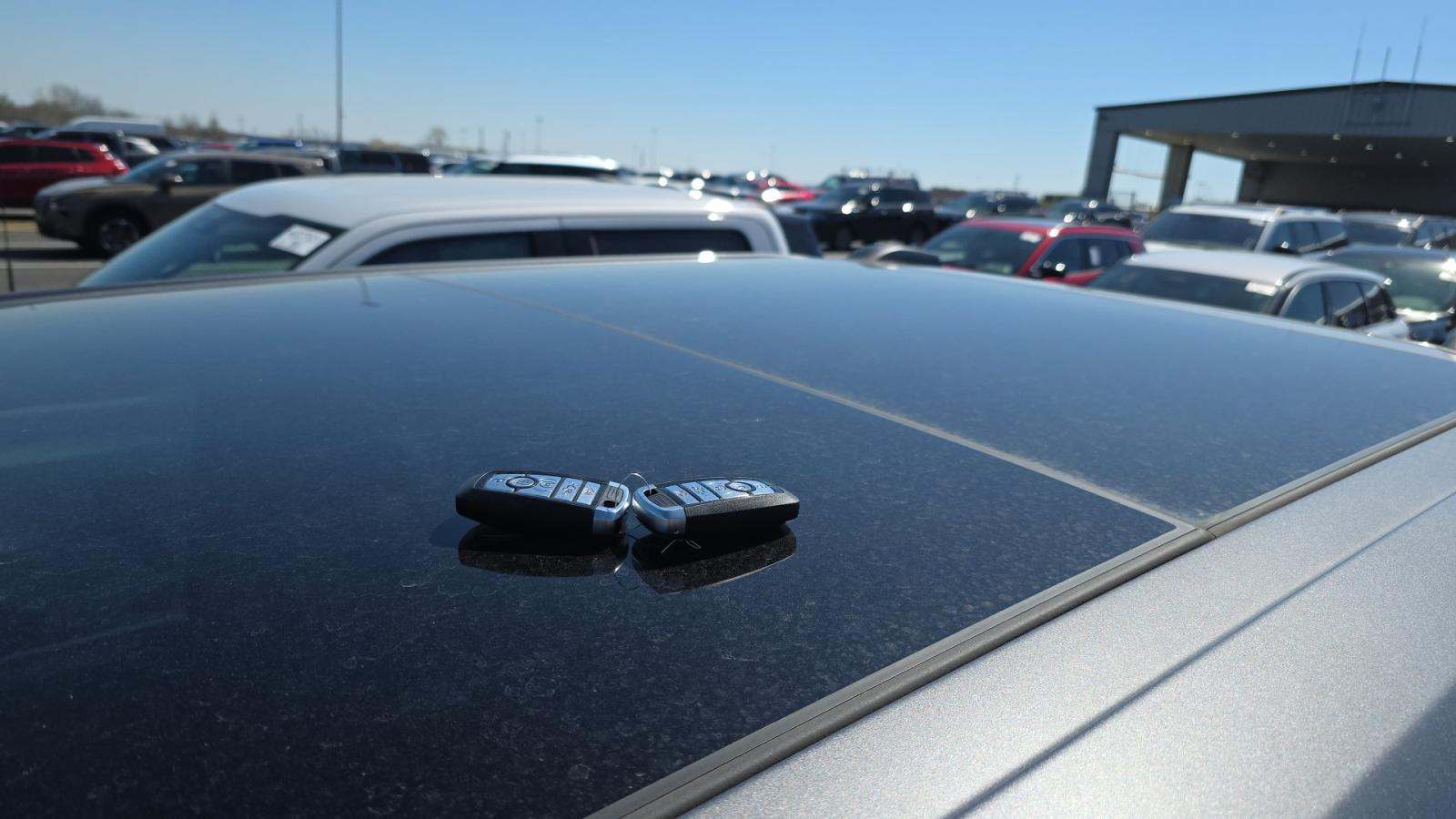 2025 Ford F-150 Lariat AWD