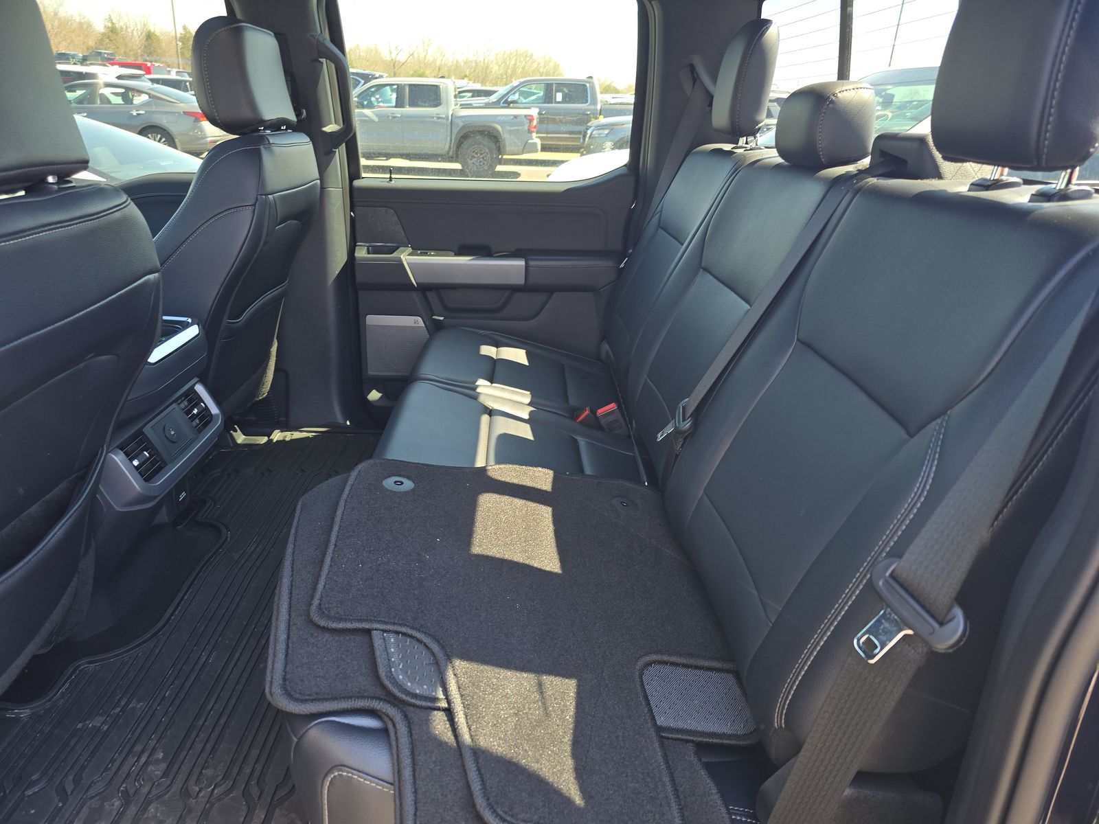 2025 Ford F-150 XLT AWD