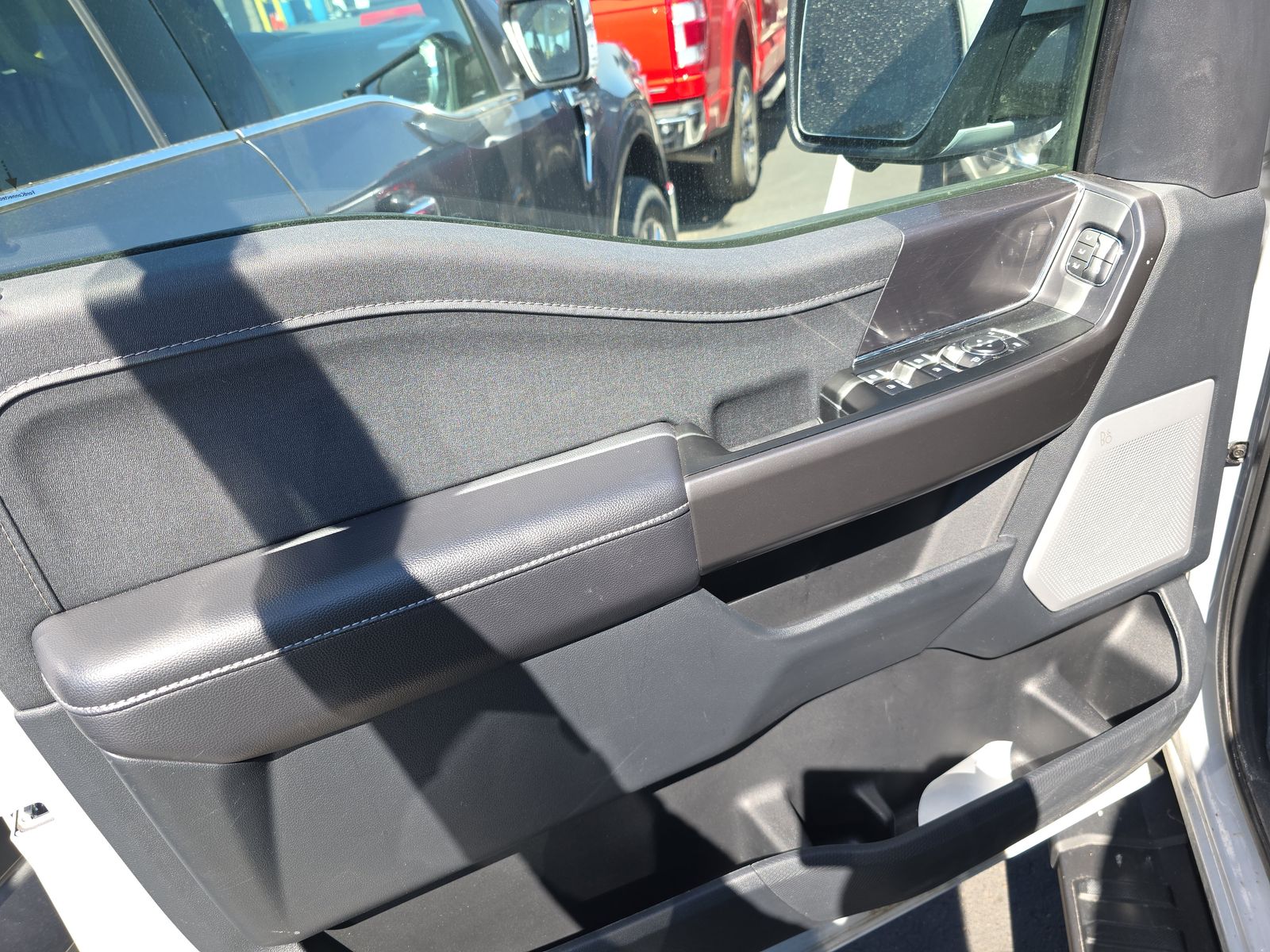 2025 Ford F-150 Lariat AWD