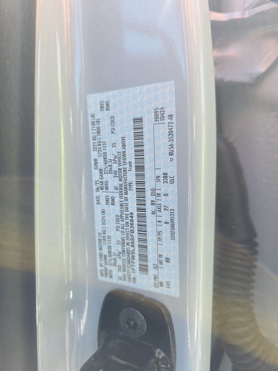 2025 Ford F-150 Lariat AWD