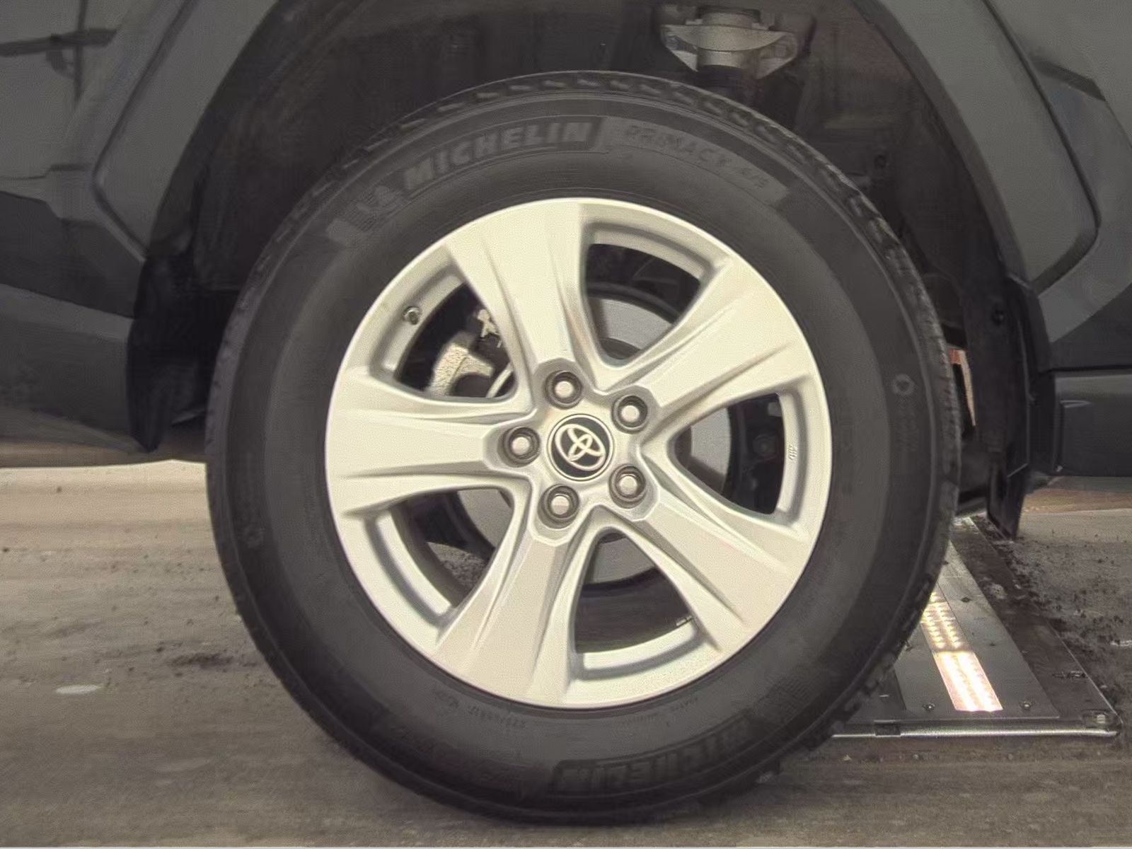 2021 Toyota RAV4 Hybrid LE AWD