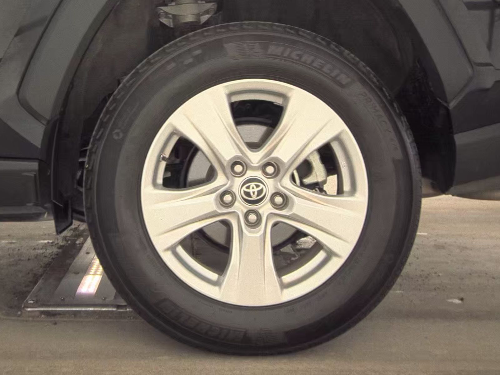 2021 Toyota RAV4 Hybrid LE AWD