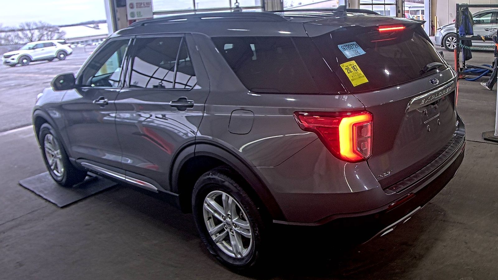 2023 Ford Explorer XLT AWD