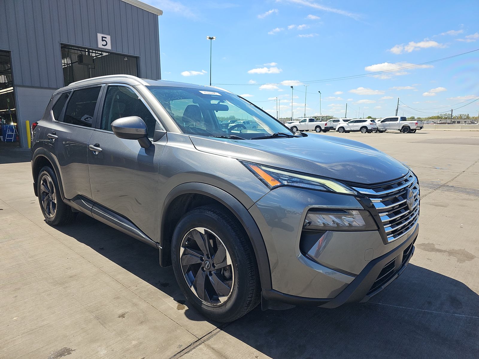 2024 Nissan Rogue SV FWD