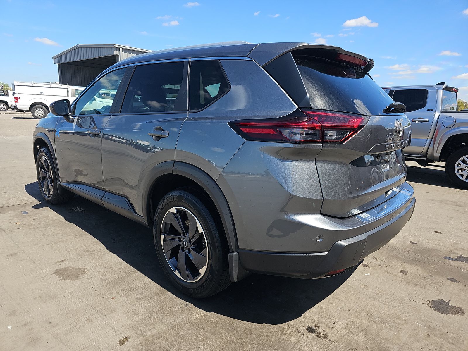 2024 Nissan Rogue SV FWD