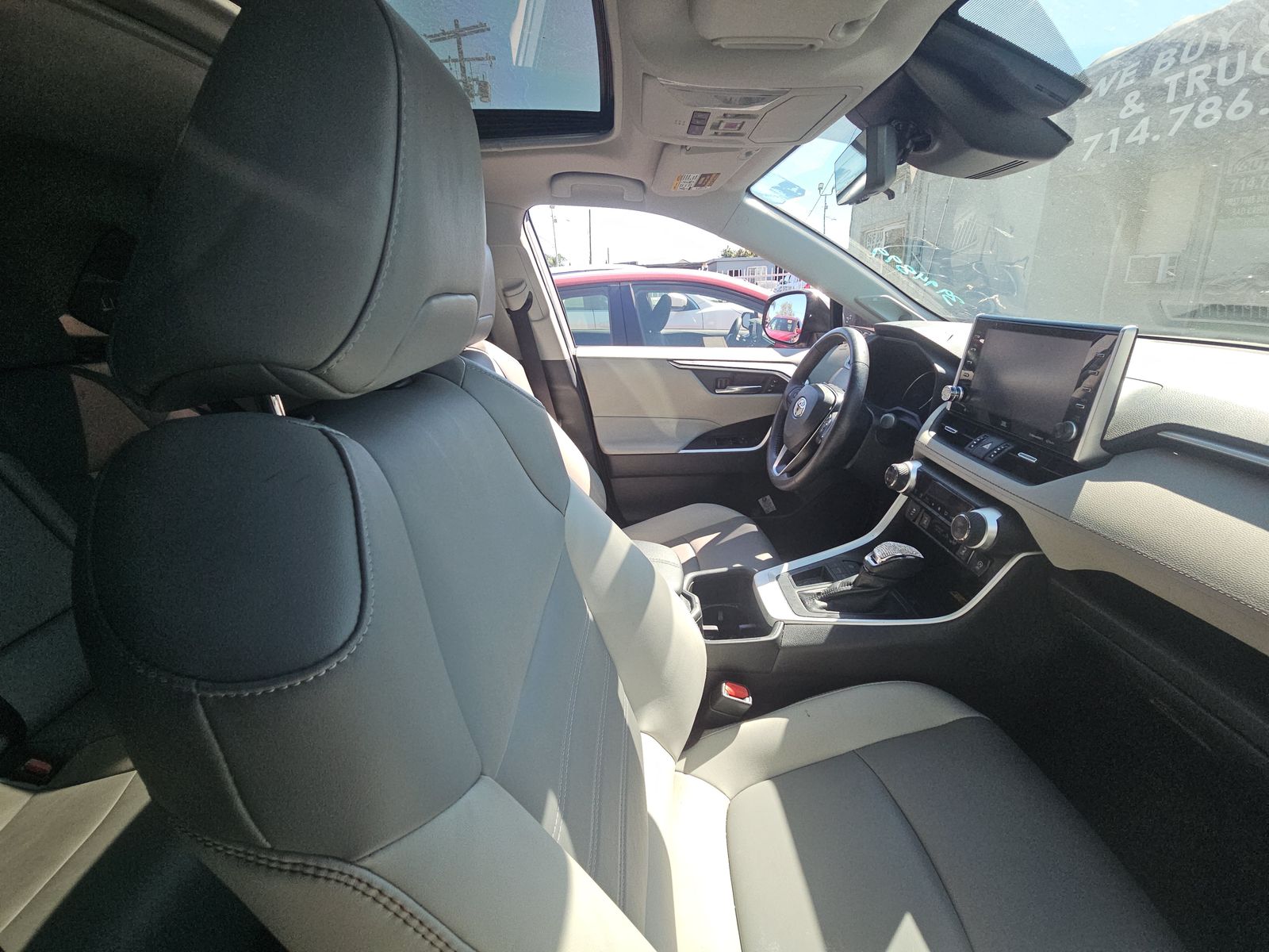 2022 Toyota RAV4 XLE Premium FWD