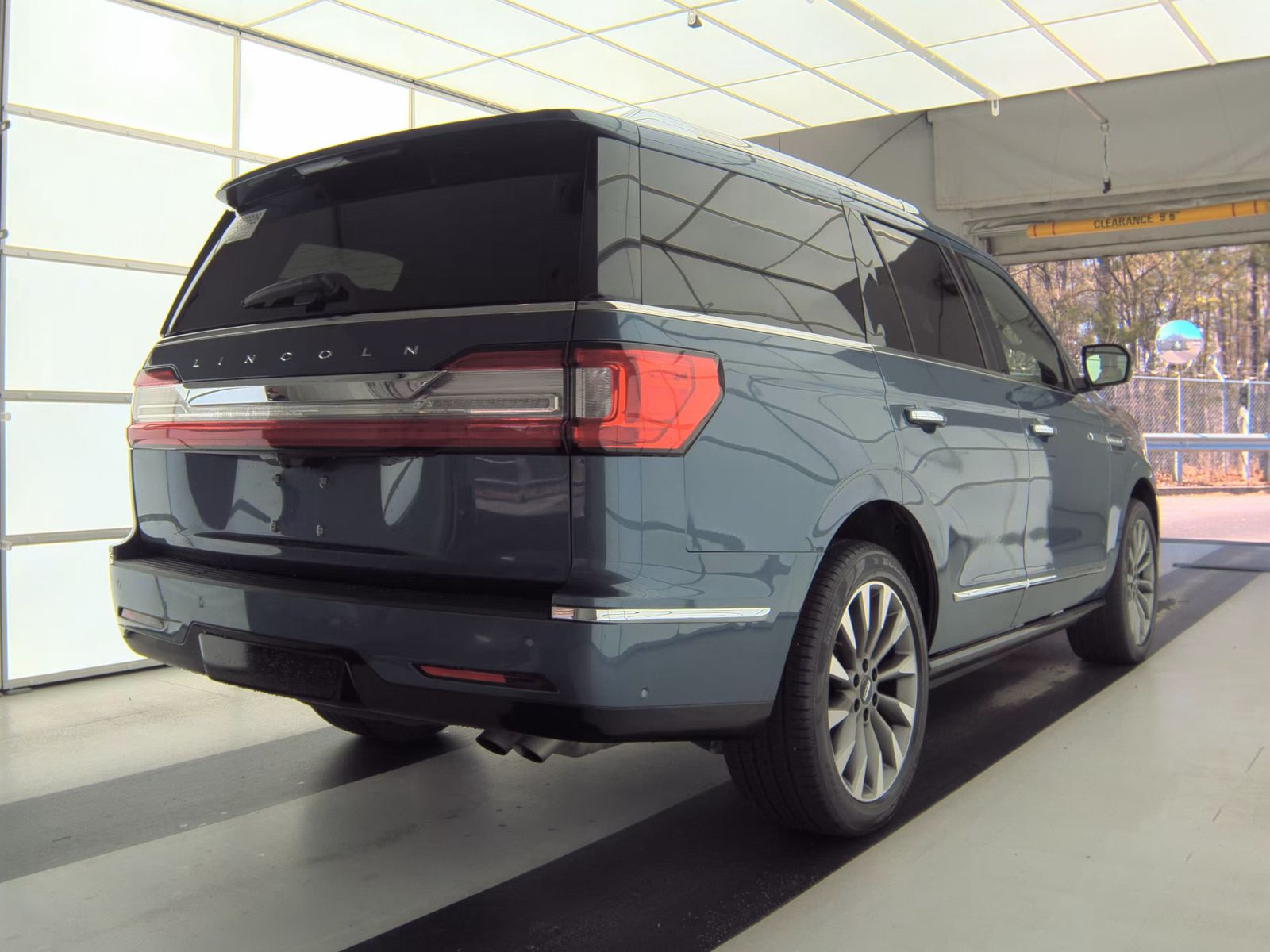 2019 Lincoln Navigator Select RWD