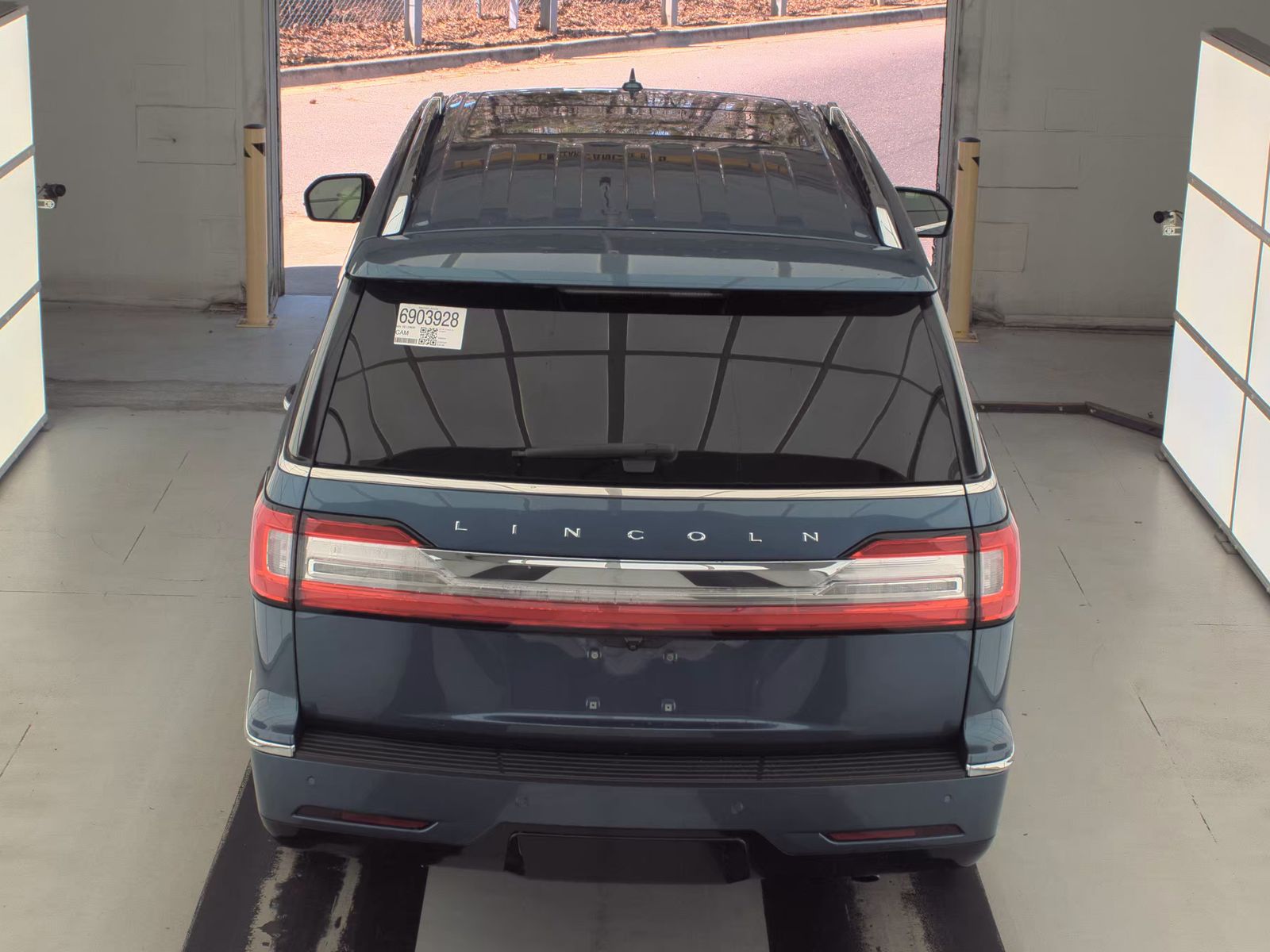 2019 Lincoln Navigator Select RWD