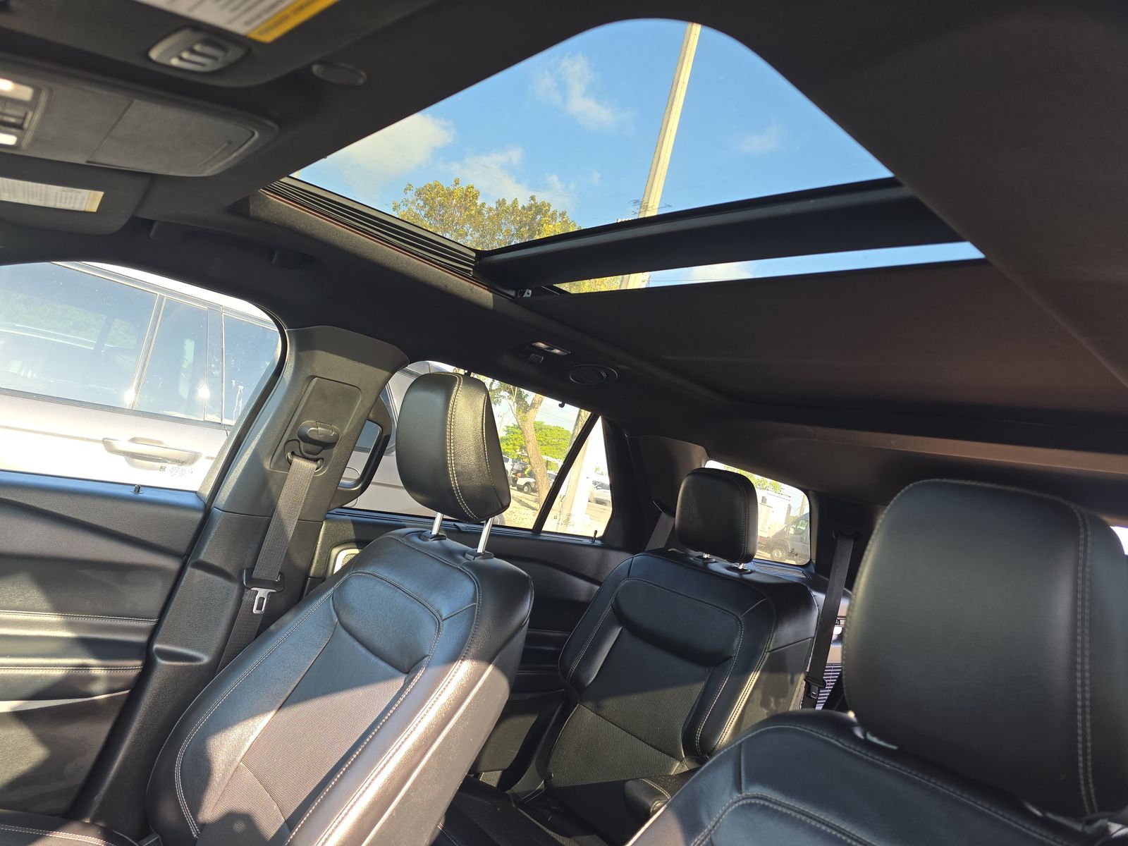 2020 Ford Explorer Limited RWD