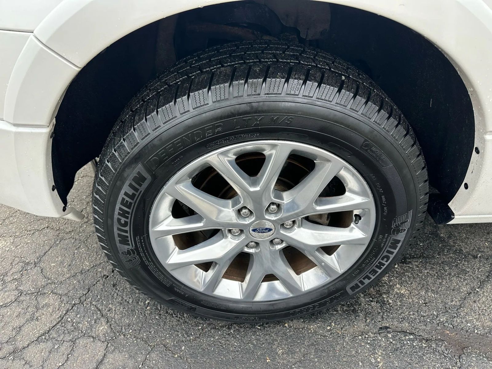 FORD EXPEDITION - 10
