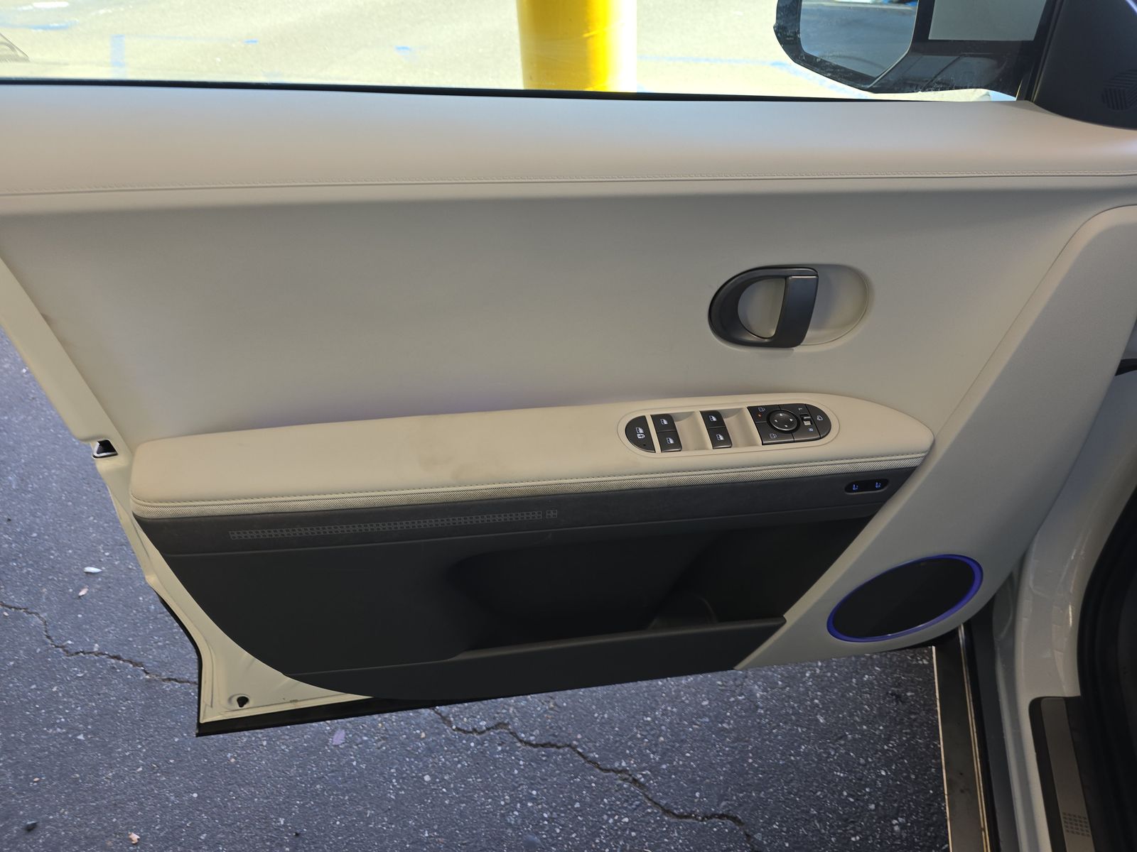 HYUNDAI LIMITED - 10