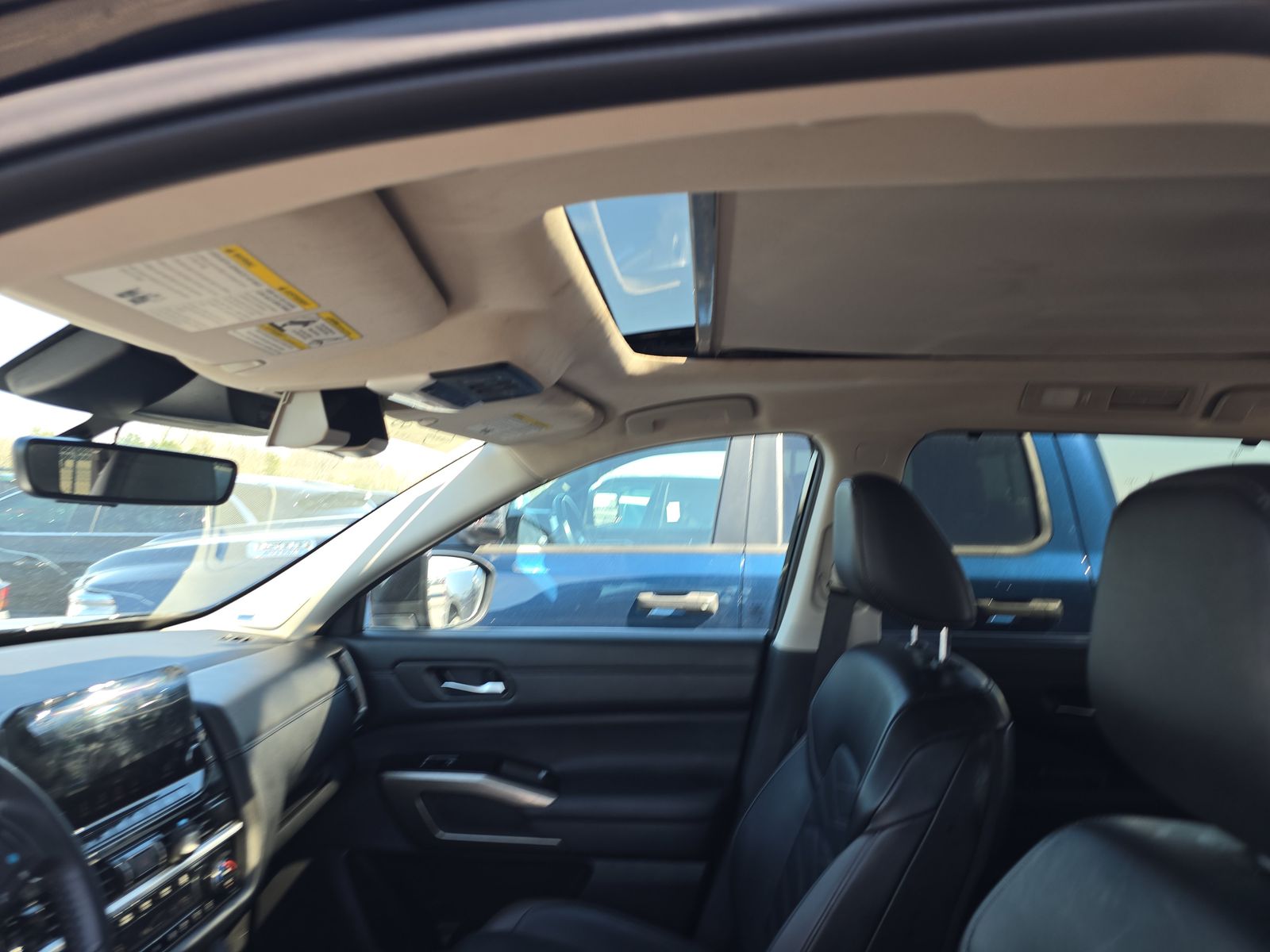 2025 Nissan Pathfinder Platinum AWD