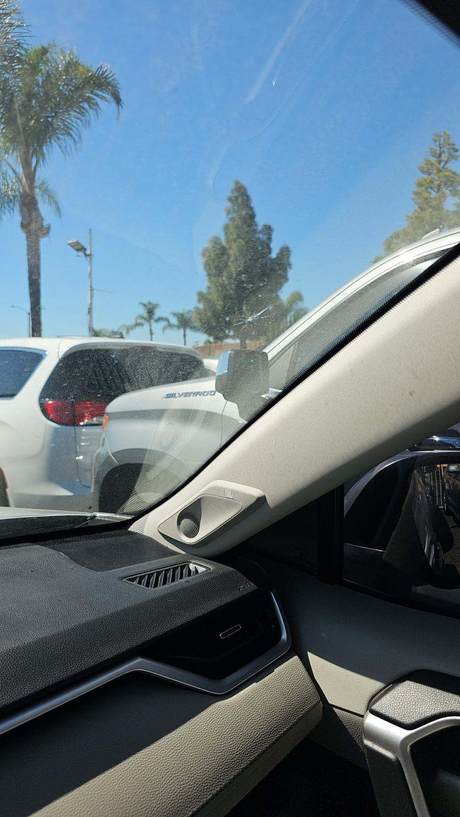 2022 Toyota RAV4 XLE Premium FWD