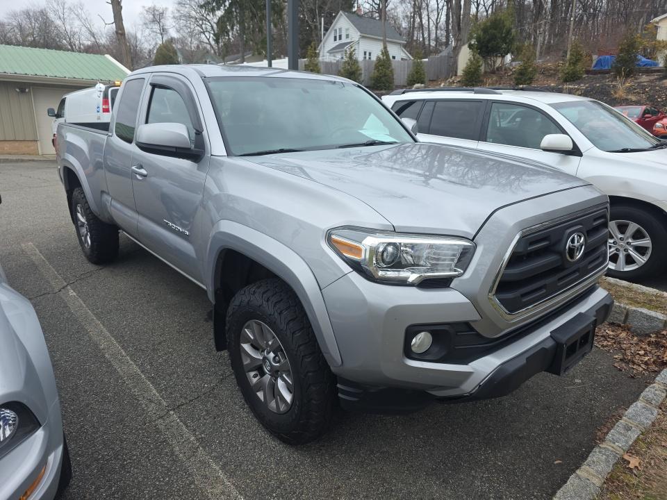 2016 Toyota Tacoma SR5 AWD