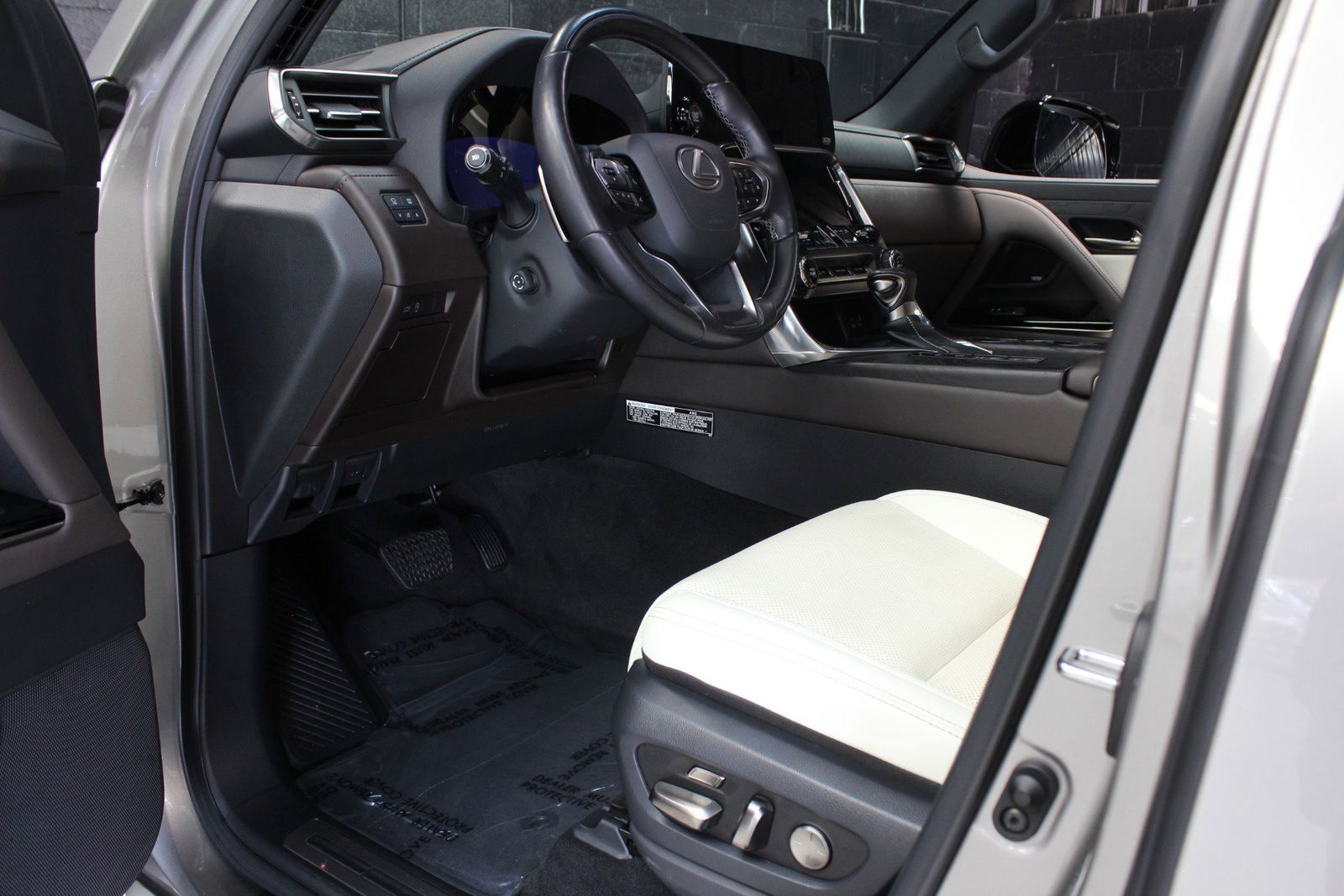 2023 Lexus LX LX 600 Luxury AWD