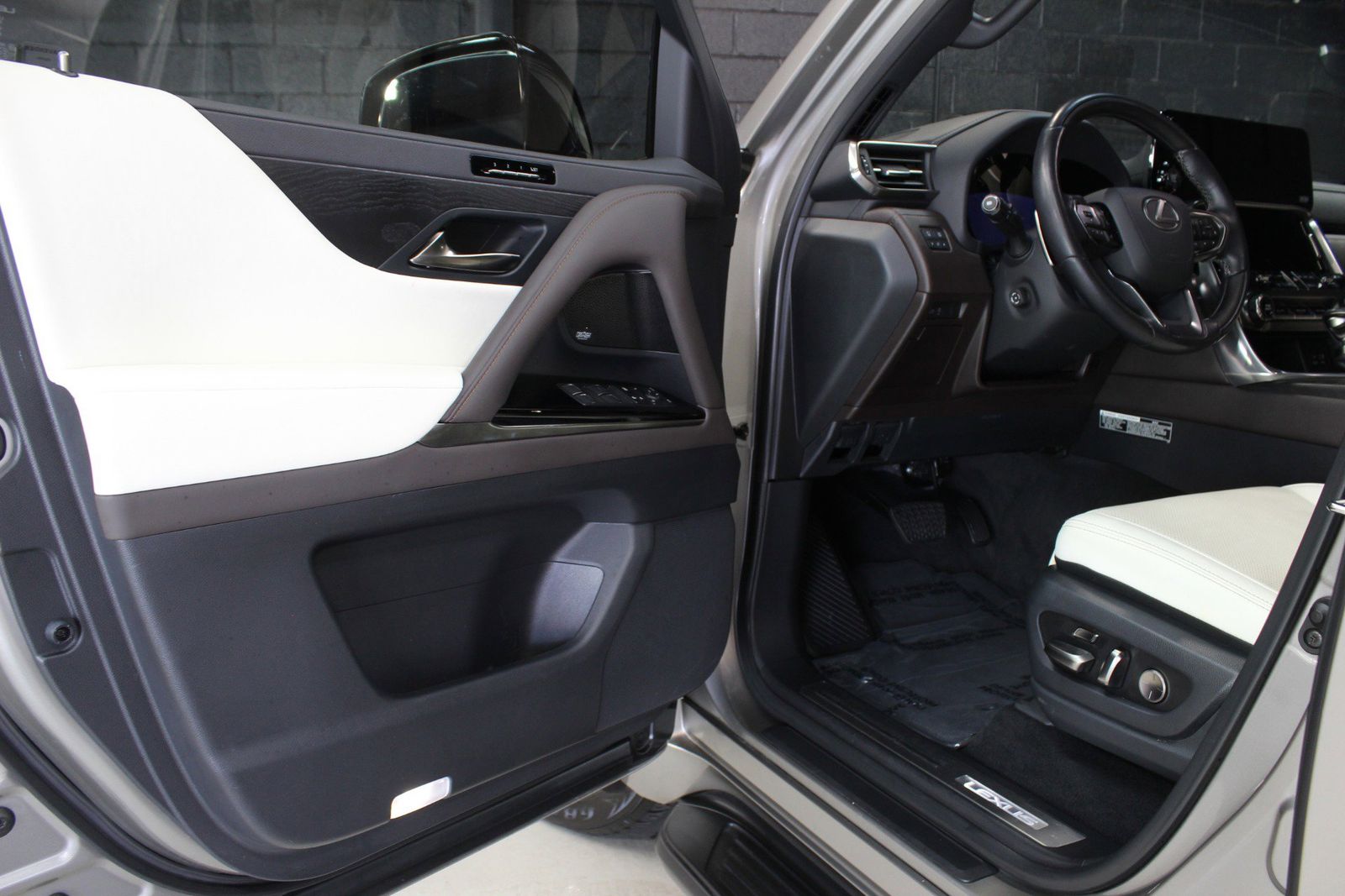 2023 Lexus LX LX 600 Luxury AWD