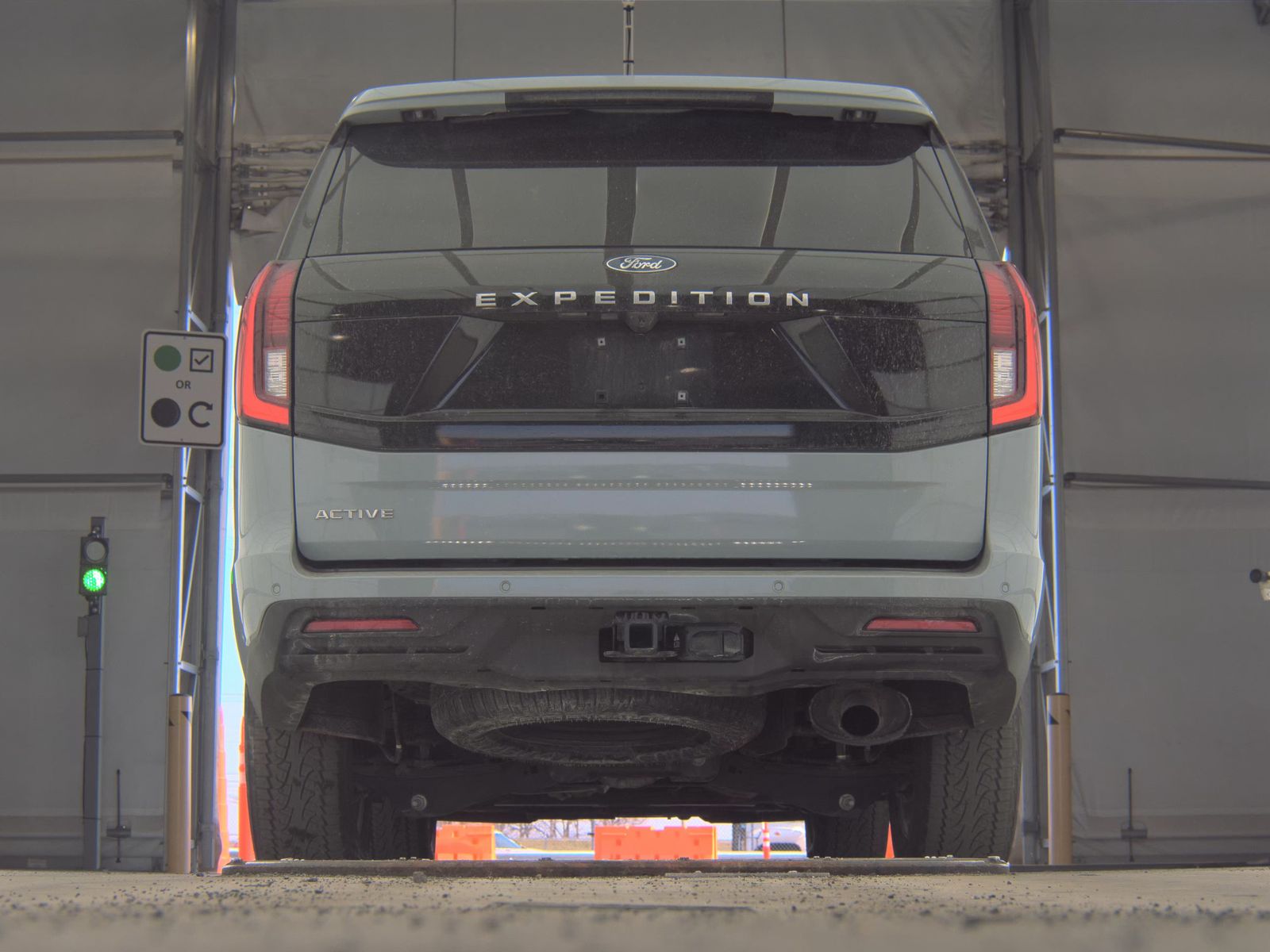 FORD EXPEDITION - 8