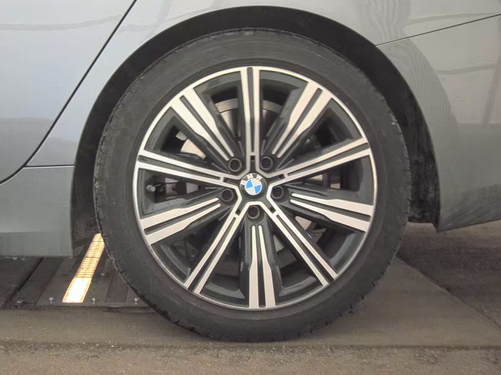 2025 BMW 3 Series 330i xDrive AWD