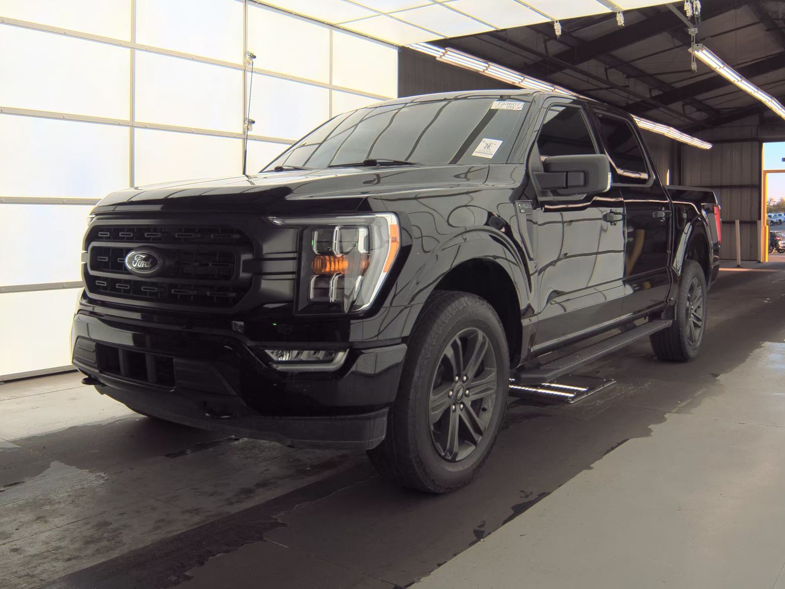 2023 Ford F-150 XLT AWD