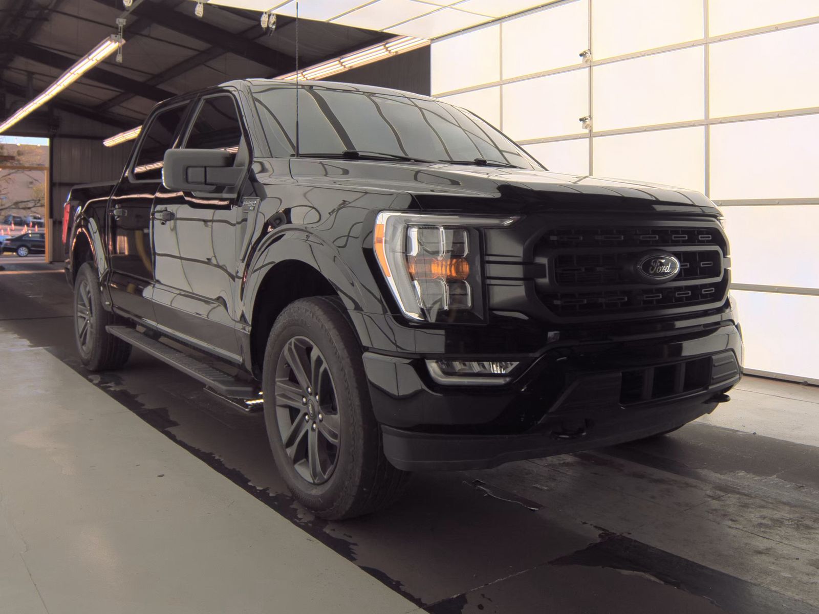 2023 Ford F-150 XLT AWD