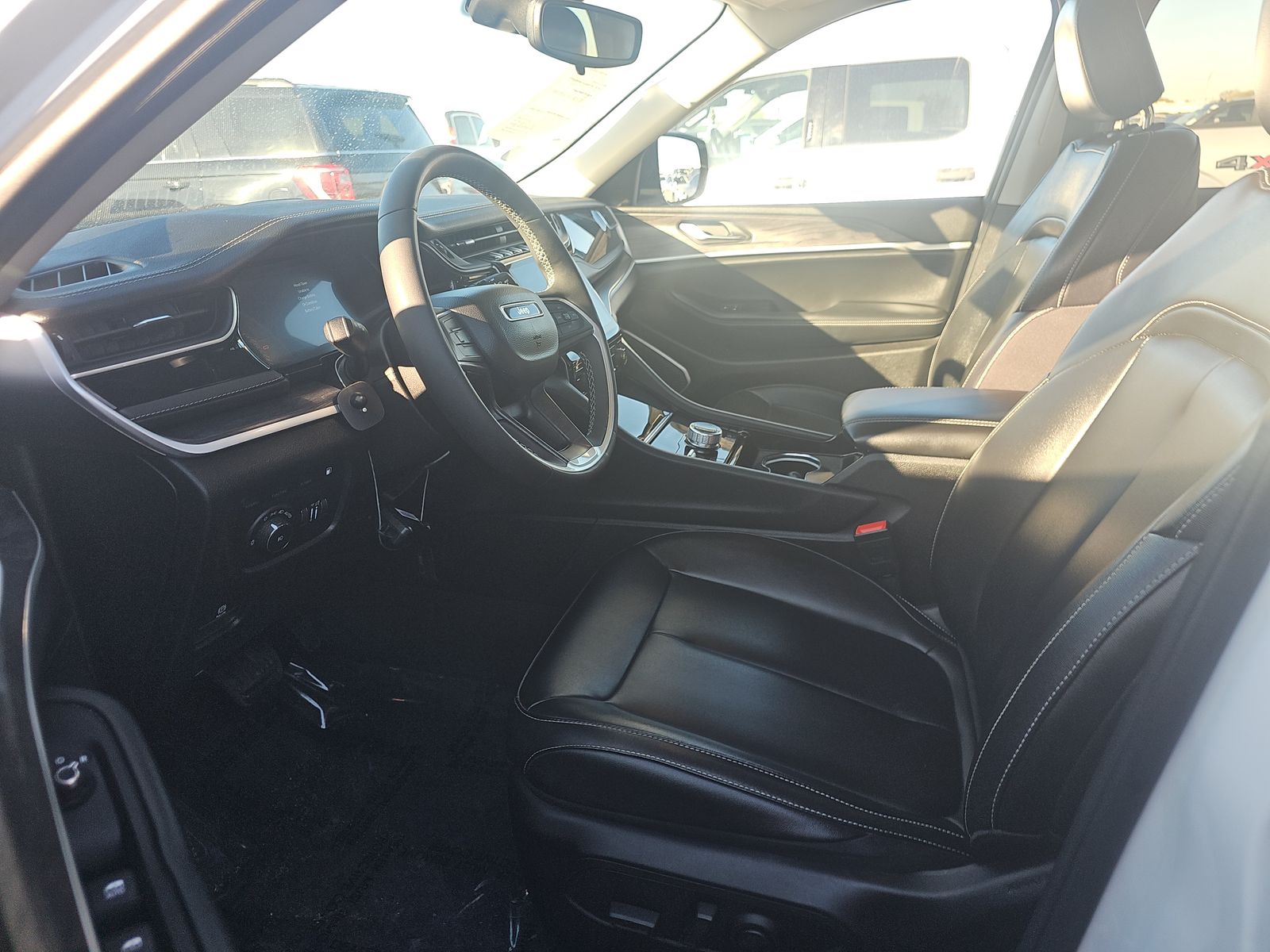 JEEP GRAND CHEROKEE - 8