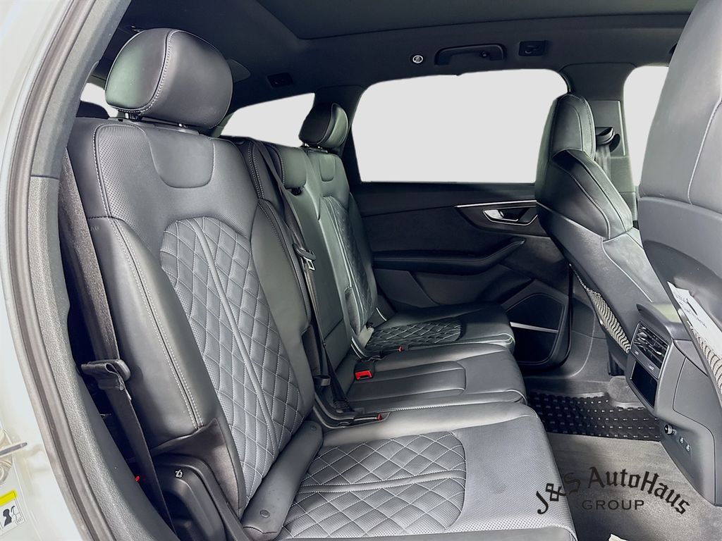 2022 Audi SQ7 Premium Plus AWD