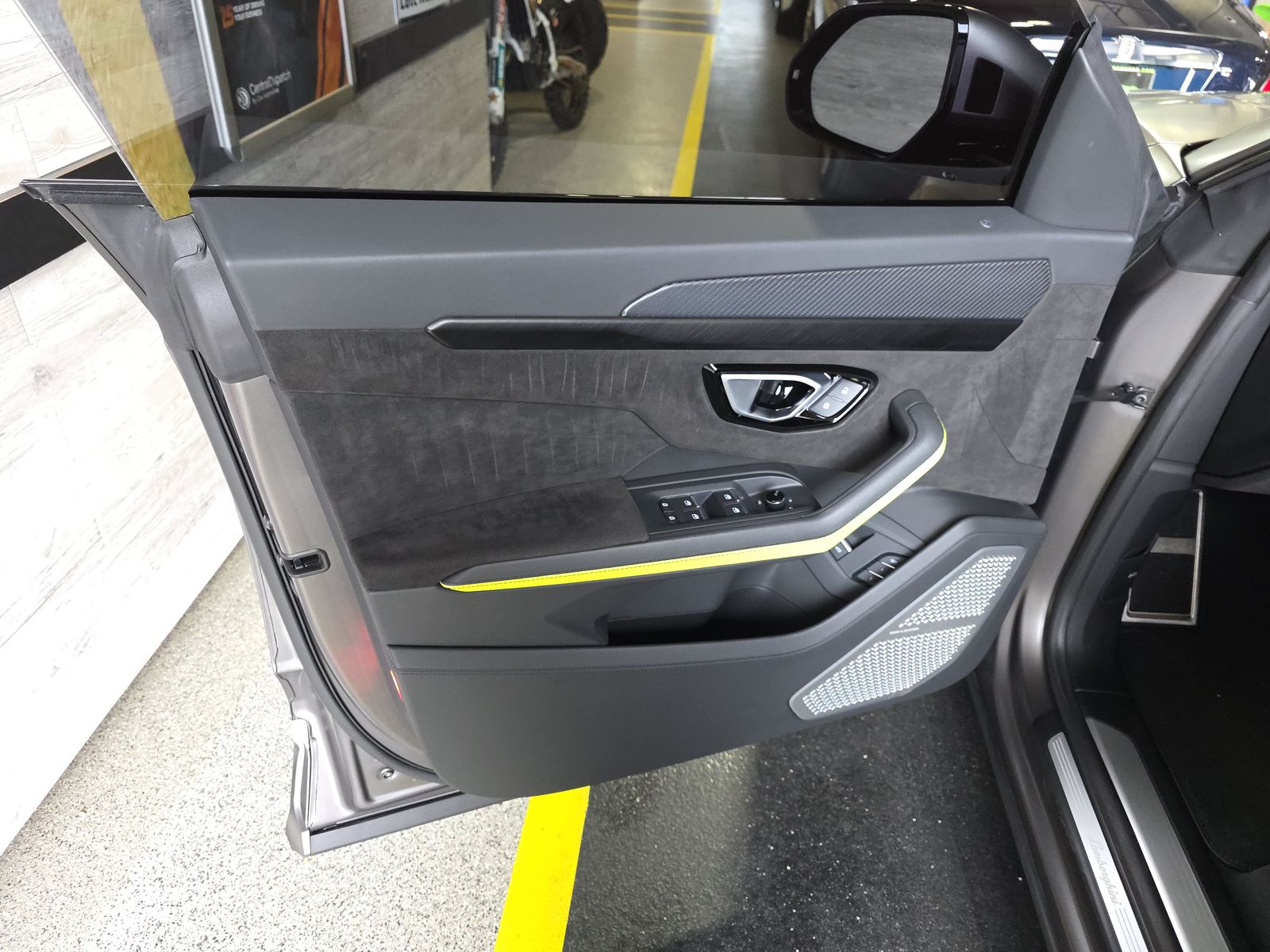 2022 Lamborghini Urus Graphite Capsule AWD