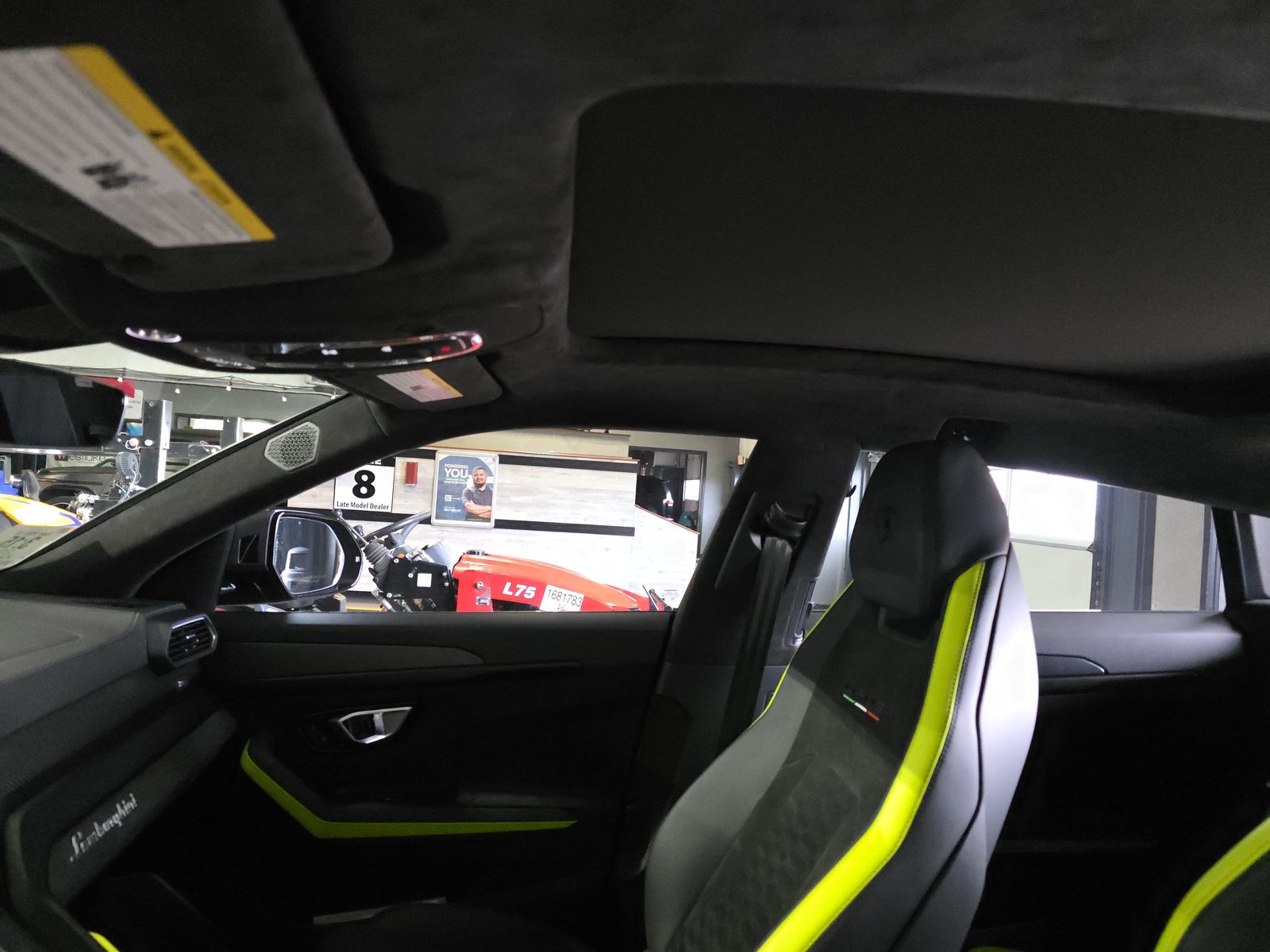 2022 Lamborghini Urus Graphite Capsule AWD