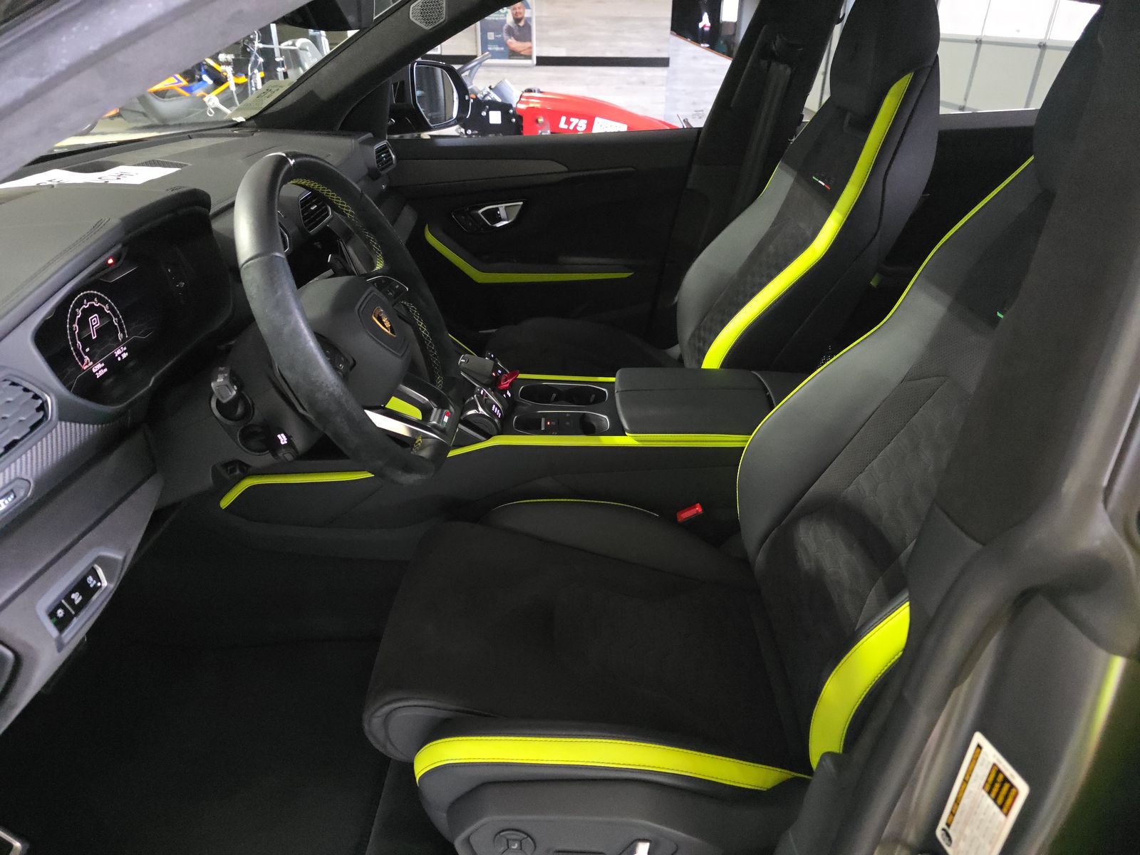 2022 Lamborghini Urus Graphite Capsule AWD