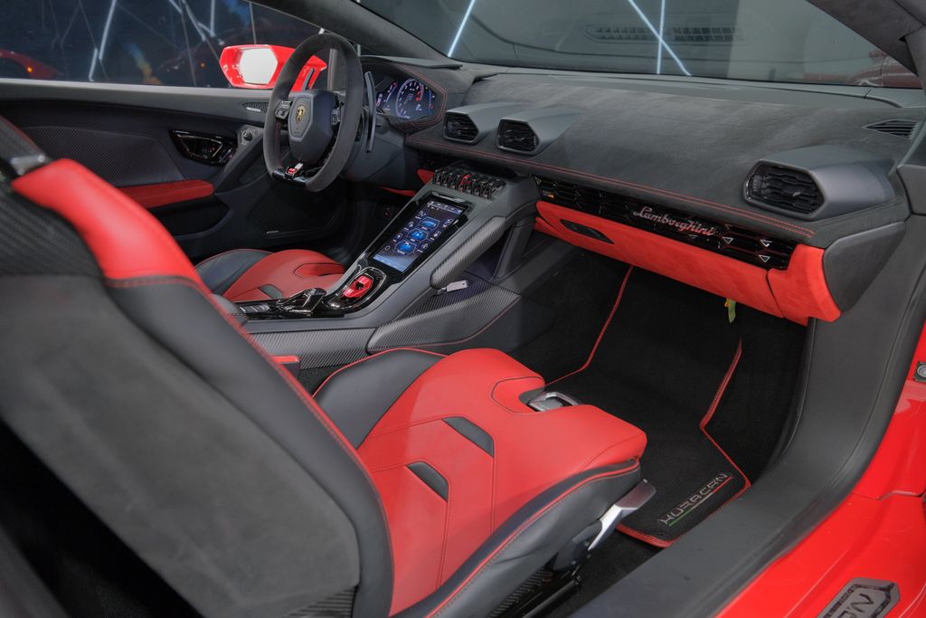 2020 Lamborghini Huracan EVO AWD