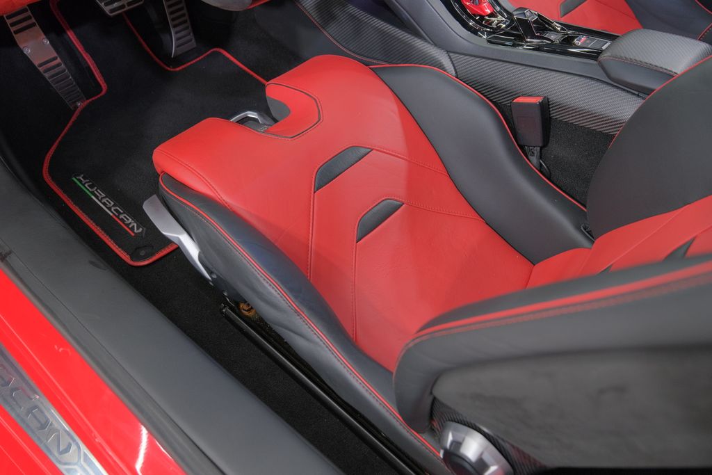 2020 Lamborghini Huracan EVO AWD