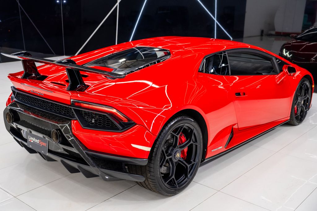 2020 Lamborghini Huracan EVO AWD