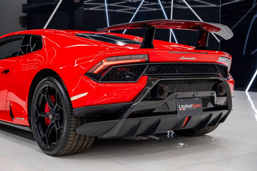 2020 Lamborghini Huracan EVO AWD