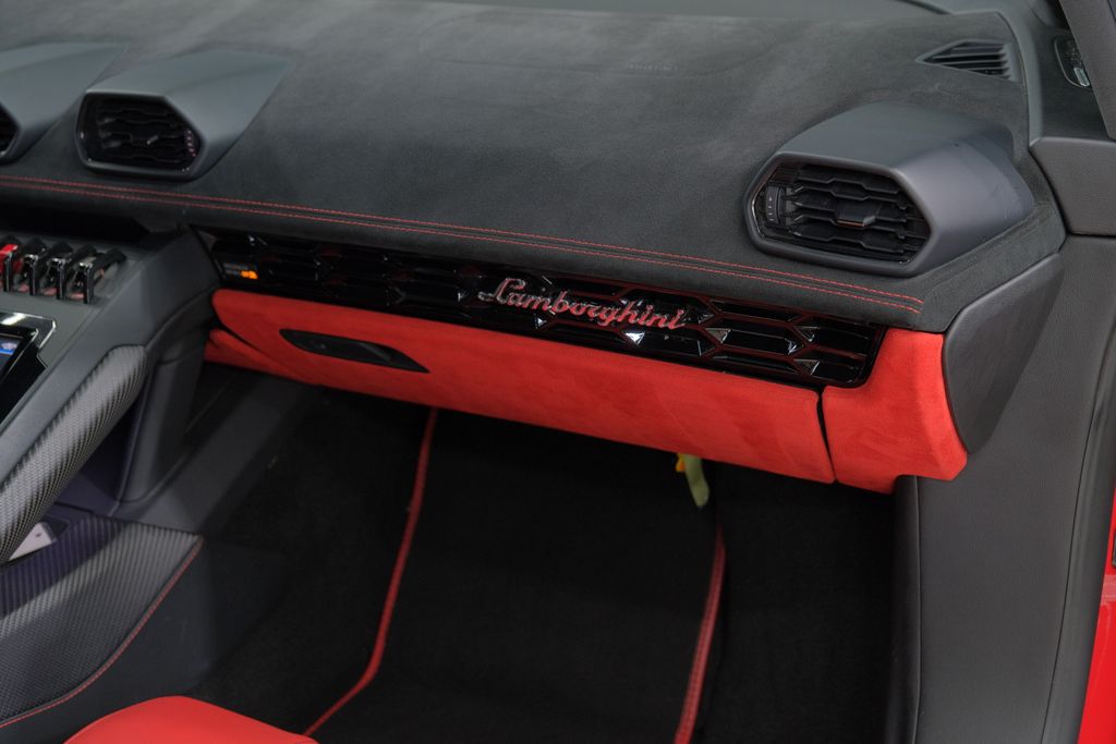 2020 Lamborghini Huracan EVO AWD