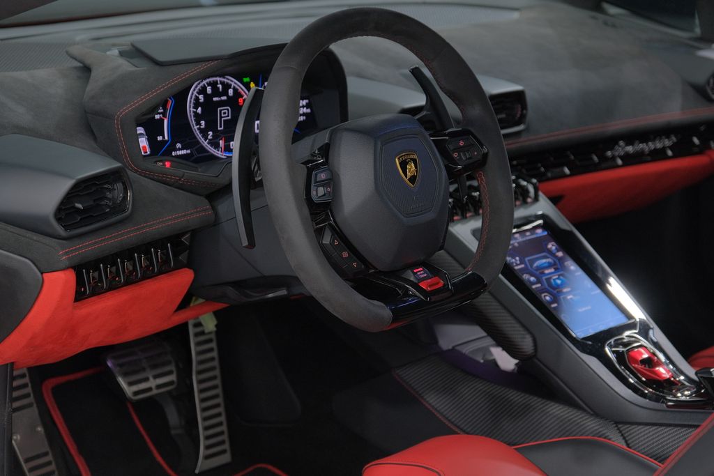 2020 Lamborghini Huracan EVO AWD