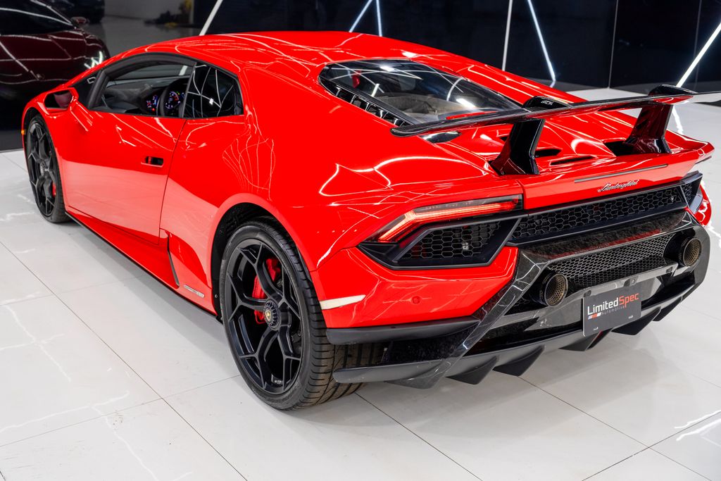 2020 Lamborghini Huracan EVO AWD