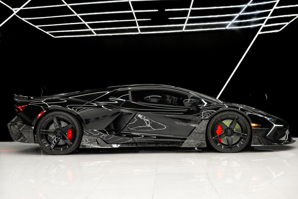 2024 Lamborghini Revuelto Base AWD