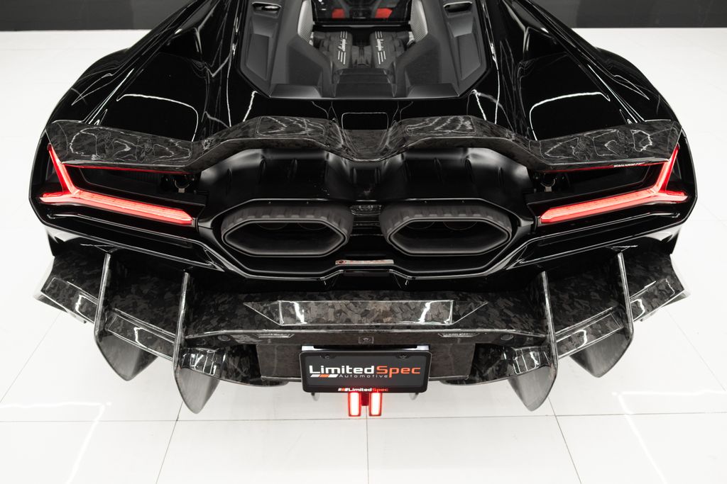 2024 Lamborghini Revuelto Base AWD