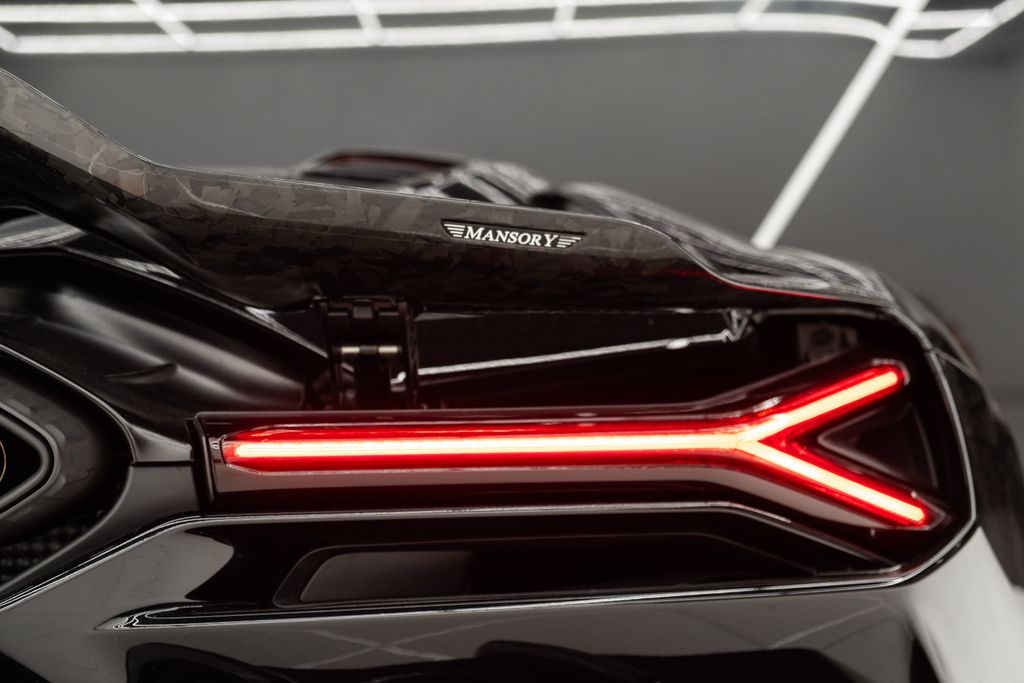 2024 Lamborghini Revuelto Base AWD