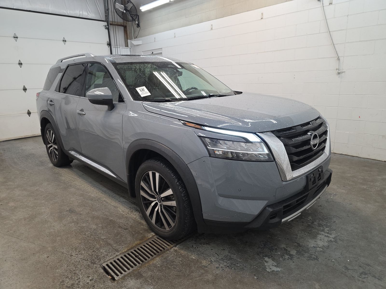 2024 Nissan Pathfinder Platinum AWD