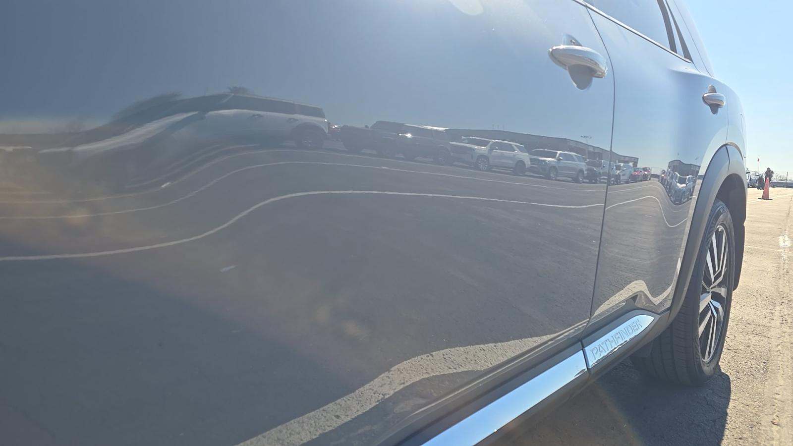 2024 Nissan Pathfinder Platinum AWD