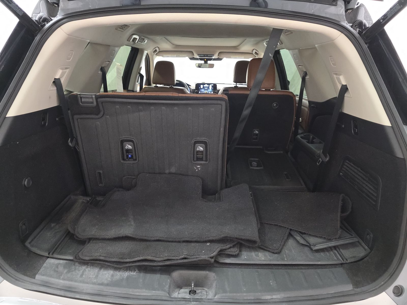 2024 Nissan Pathfinder Platinum AWD