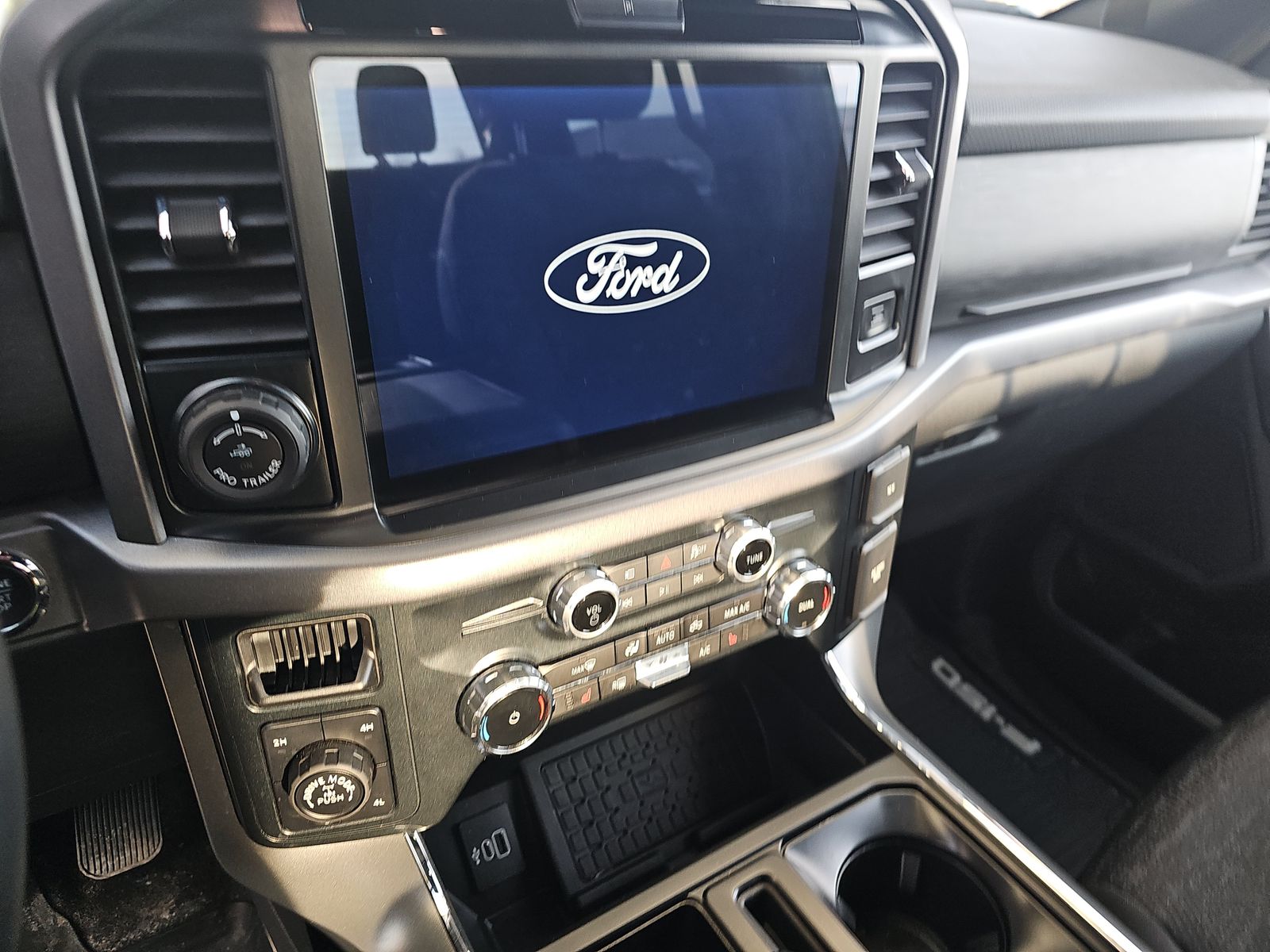 2025 Ford F-150 Hybrid XLT AWD